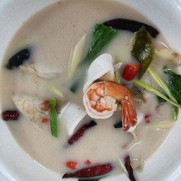 ต้มข่าทะเล