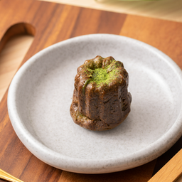 Matcha Canele 