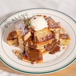 PANCAKE PRALINE BANANA