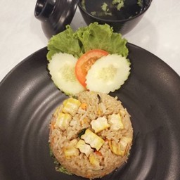 โปร...ข้าวผัดคะน้าเต้าหู้เจ+น้ำซุป