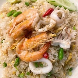 ข้าวผัดทะเลพริกสด ต้องงลองค่า