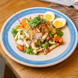 ยำเส้นแก้วหมูสับ ไข่ต้ม