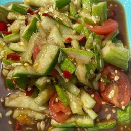 ตำแตงกวา