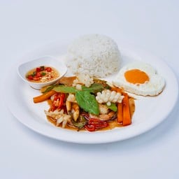 ข้าวหน้ากระเพราทะเลไข่ดาว