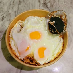 ข้าว+ไข่3ดาว+ซอสแม็กกี้