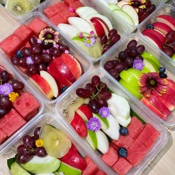 ผลไม้สดปอกเปลือกพร้อมทาน By.BM