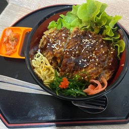 ข้าวหน้าหมูทอดทงคัตสึ