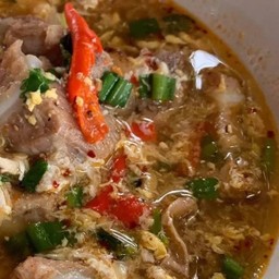 ต้มแซ่บเห็ดใส่ไข่