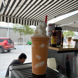 มะพร้าวนมสดปั่น + ชาไทย