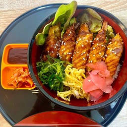 ข้าวหน้ากุ้งทอด