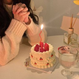 1.เค้กผลไม้นอกสด สตอเบอรี่