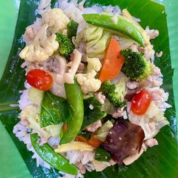 ข้าวผัดผักรวมหมู