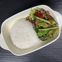 ข้าวคะน้าหมูสับ