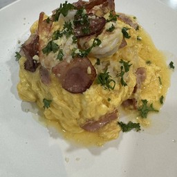 ข้าวหน้าไข่ข้นแฮมกุ้ง