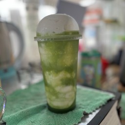 มะพร้าวนมสดปั่นชาเขียวลาเต้