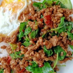 กระเพราหมูสับพริกแห้งรสเด็ด😎  ไม่มีหน้าร้าน🫡 ไม่มี