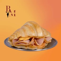 ครัวซองต์แฮมชีส (มีส่วนผสมของซอสพริก)