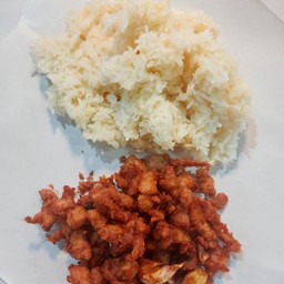 ข้าวเหนียวห่อไก่ (พิเศษ)