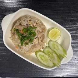 ข้าวผัดหมูหมัก