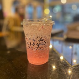 น้ำกุหลาบโซดา