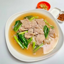 ราดหน้าหมู