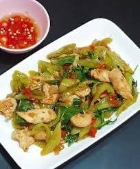 พริกหยวกไก่ ราดข้าว