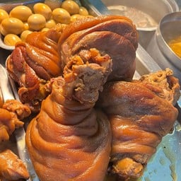 ขาหมูยกขา