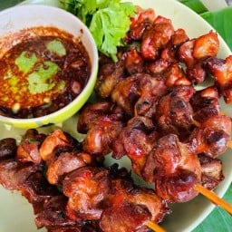 คุณโอ๊ต หมูปิ้งข้างแฟลตตำรวจ ข้างแฟลตตำรวจศูนย์ราชการ