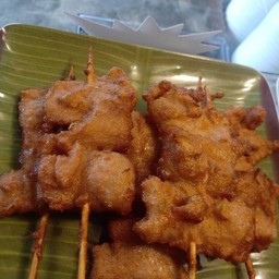 หมูเสียบไม้ทอด