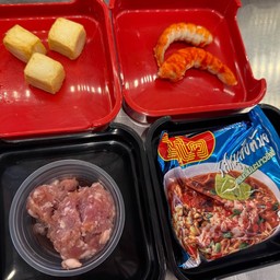 เต้าหู้ปลา ลูกชิ้นรูปกุ้ง หมูสับ มาม่ารสหมูสับ