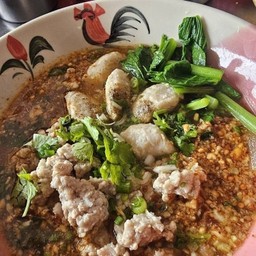 เกาเหลา ต้มยำ ใส่หมูสับ ใส่ลูกชิ้นหมู(น้ำ)