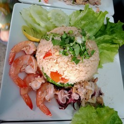 ข้าวผัดทะเล