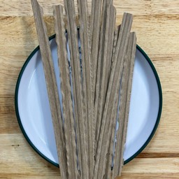 บะหมี่เฉือน 刀削面 เส้นสีเทา