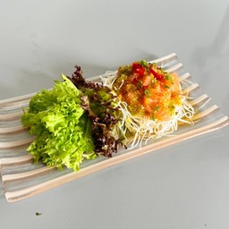 ยำแซลมอนแซ่บ