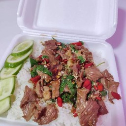 ข้าวกระเพราหมูชิ้น