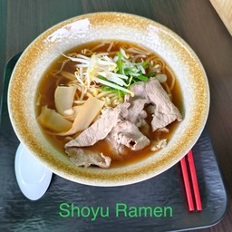 โชยุราเมน Shoyu Ramen