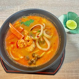 ราเมงต้มยำทะเล