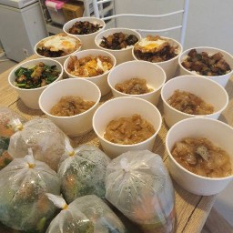 กินง่าย@โฮม ดีญ่าวาเลย์ บ่อวิน