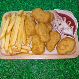 เฟรนฟราย และ นักเก็ตไก่