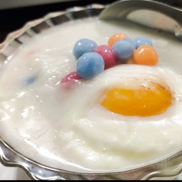 บัวลอยมะพร้าวอ่อนใส่ไข่