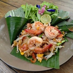 ผัดไทยกุ้งสด