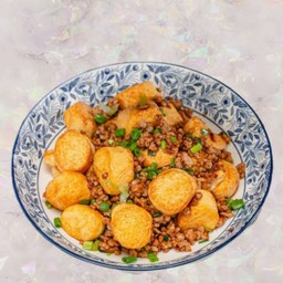 ข้าวราดผัดเต้าหู้หมู-ไก่สับ