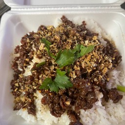 เนื้อสับกระเทียมพริกไทย