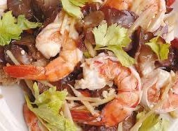 ผัดขิงกุ้ง ราดข้าว