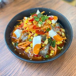 ตำข้าวโพดกุ้งสดไข่เค็ม