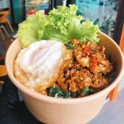 กะเพราฮับ by CHA HUB.  สาขาตำนานนิเวศน์  (ฮาลาล) ตำนานนิเวศน์