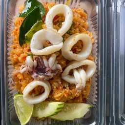 ข้าวผัดต้มยำ ปลาหมึกกก งับต๊าวววว