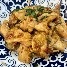 กะเพราไก่ (ไก่นุ่ม ฟินๆ)