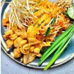 ผัดไทยวุ้นเส้น