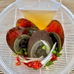 ยำไข่เยี่ยวม้า